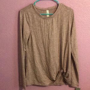 Long sleeve t shirt